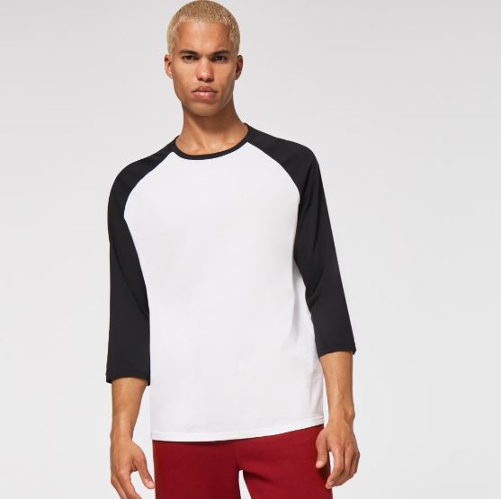 
                      
                        OAKLEY RELAX RAGLAN 3/4 TEE
                      
                    